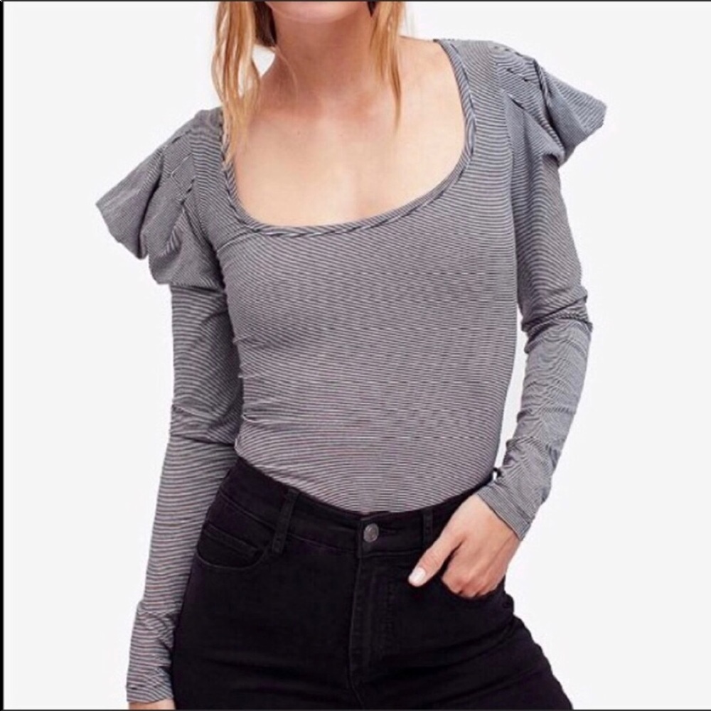 NWT Free People Penelope Ruffle Shoulder Tee Top - Picture 2 of 4